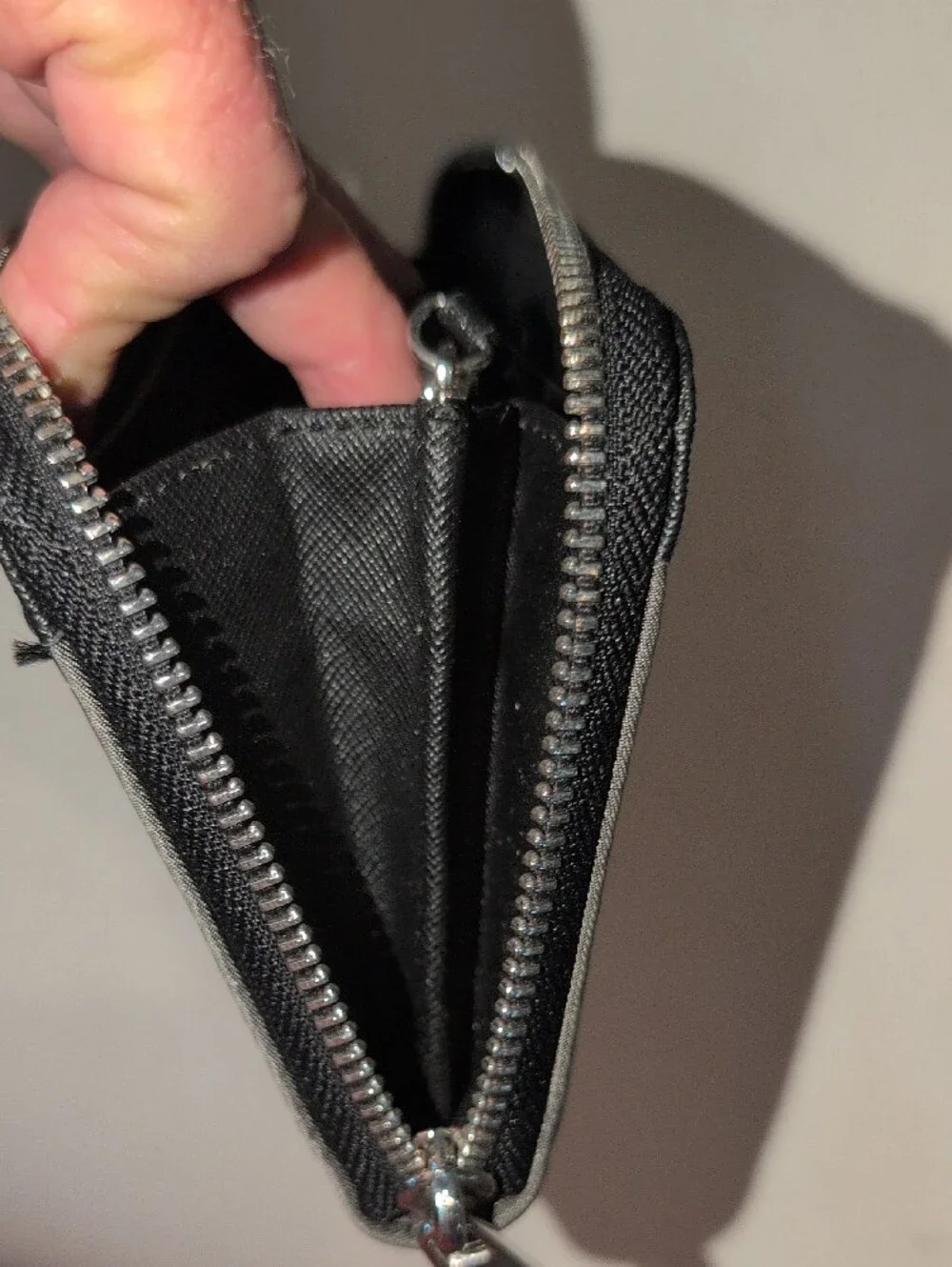 Michael Kors Colgate Zip Around Continental Wallet